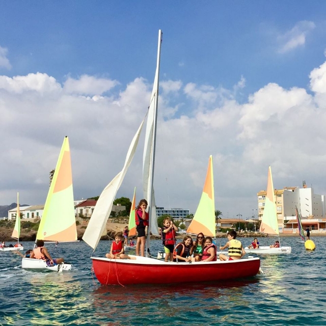  I bambini imparano a navigare